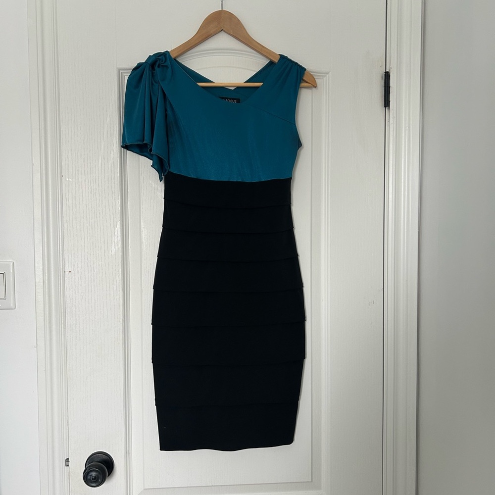 Enfocus Studio Teal and Black One-Shoulder Dress - Picture 4 of 4